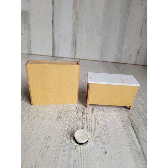 Miniature dollhouse dresser cabinet sets hat accessories - Picture 10 of 10
